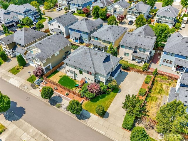 27451 211th Court SE, Maple Valley, WA 98038