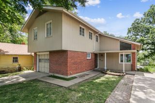 735 N Cliff Dr, Augusta, KS 67010