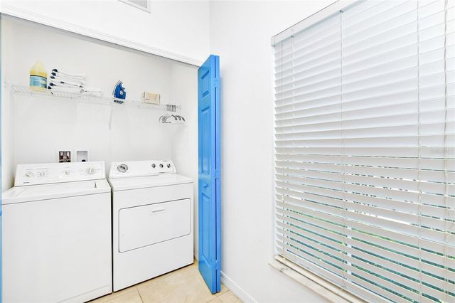 3012 SECRET LAKE DRIVE, Kissimmee, FL 34747