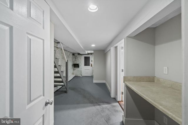 2920 WYMAN PKWY, Baltimore, MD 21211
