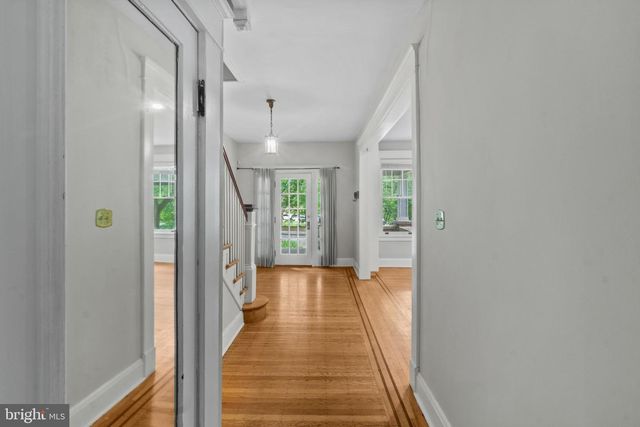 2920 WYMAN PKWY, Baltimore, MD 21211