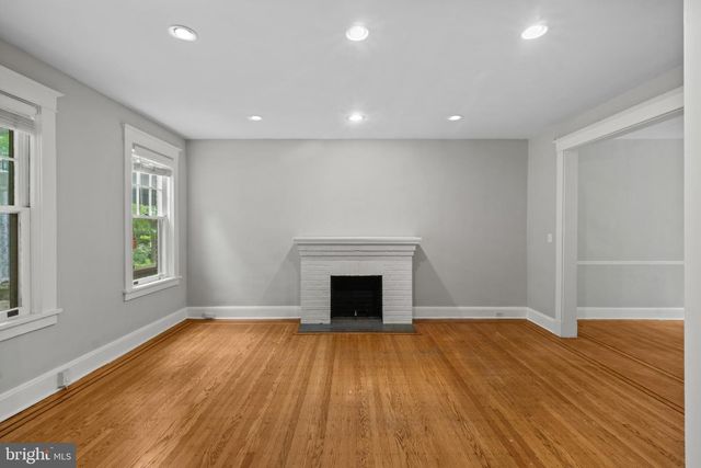2920 WYMAN PKWY, Baltimore, MD 21211