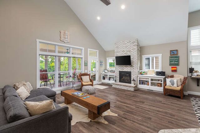 17 Windward Way, Ottawa, IL 61350