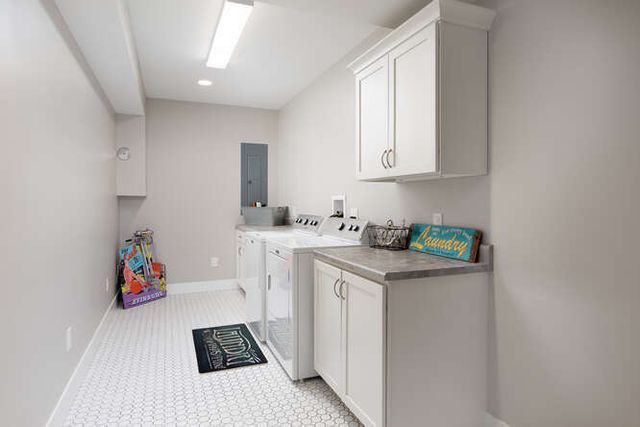 17 Windward Way, Ottawa, IL 61350