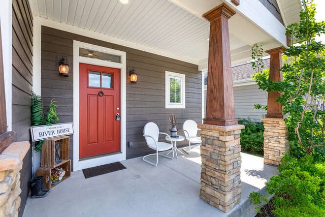 17 Windward Way, Ottawa, IL 61350