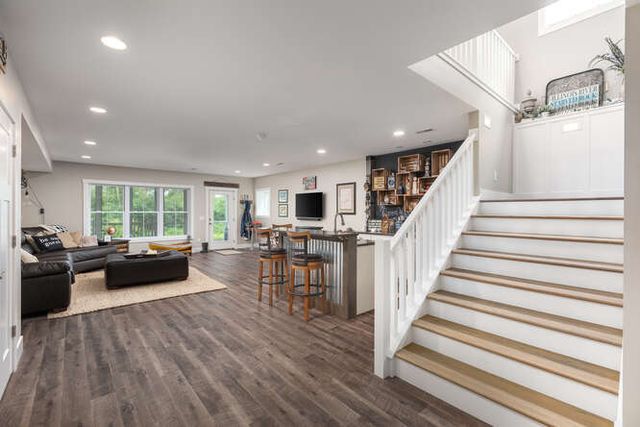 17 Windward Way, Ottawa, IL 61350