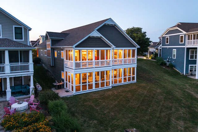 17 Windward Way, Ottawa, IL 61350