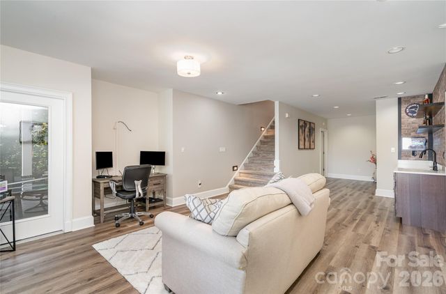 136 Lakeview Shores Loop, Mooresville, NC 28117