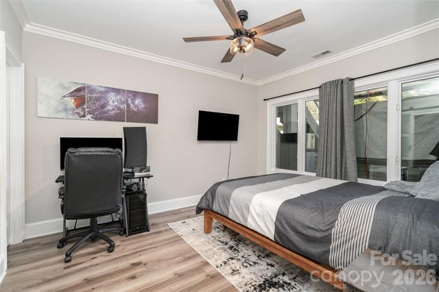 136 Lakeview Shores Loop, Mooresville, NC 28117