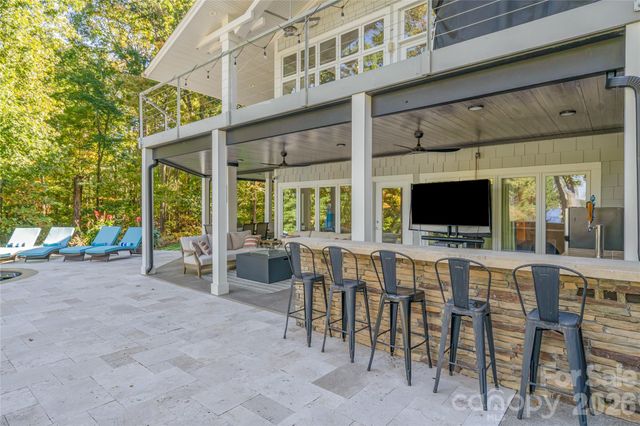 136 Lakeview Shores Loop, Mooresville, NC 28117