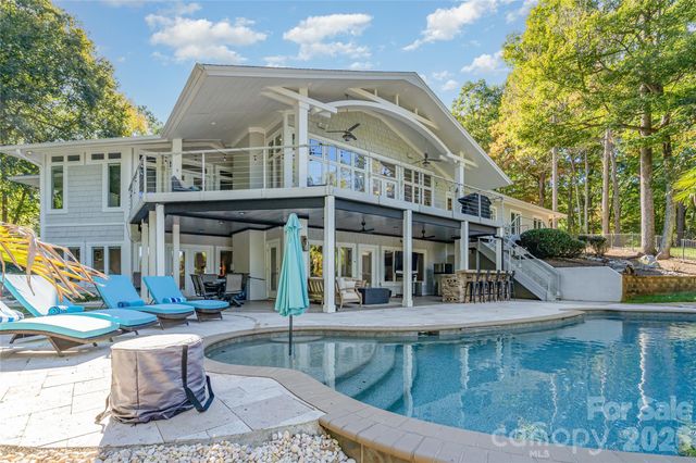 136 Lakeview Shores Loop, Mooresville, NC 28117