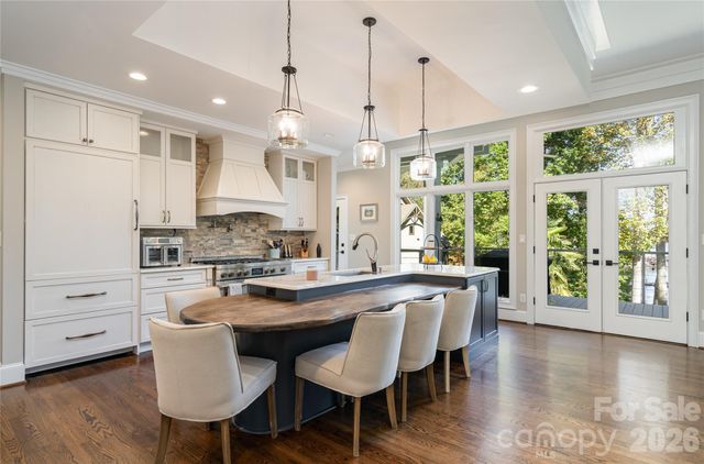 136 Lakeview Shores Loop, Mooresville, NC 28117