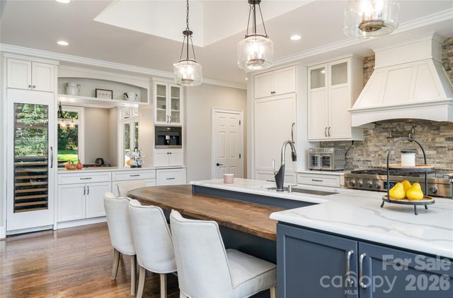 136 Lakeview Shores Loop, Mooresville, NC 28117