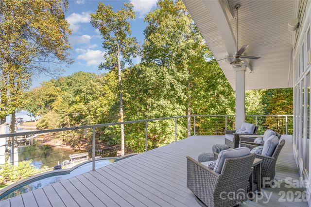 136 Lakeview Shores Loop, Mooresville, NC 28117