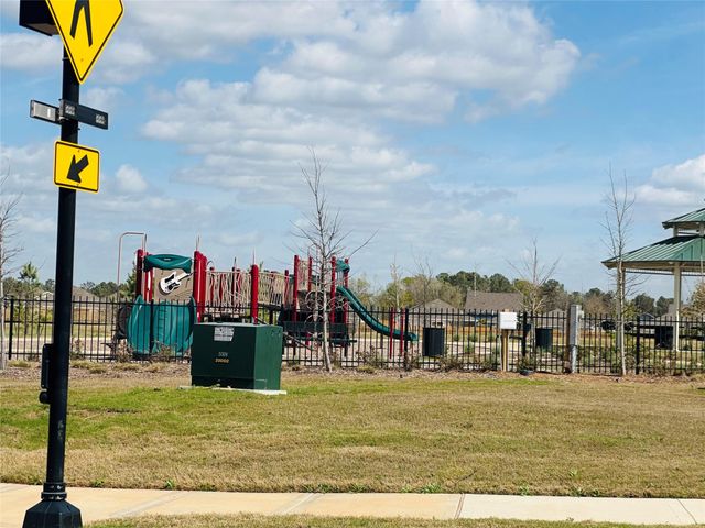 16477 Blossom Grove Drive, Conroe, TX 77303