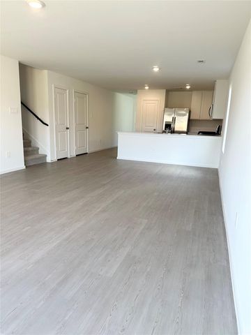16477 Blossom Grove Drive, Conroe, TX 77303