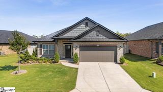 48 Woodcross Drive, Simpsonville, SC 29681