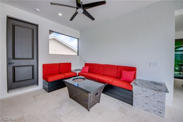 2628 SW 53rd LN, Cape Coral, FL 33914