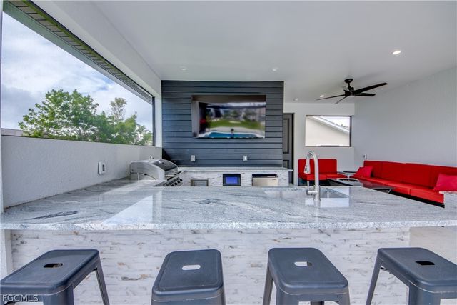 2628 SW 53rd LN, Cape Coral, FL 33914