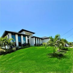 2628 SW 53rd LN, Cape Coral, FL 33914