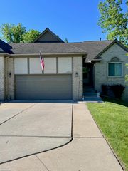 15330 Pebble Pointe Court, Clinton Twp, MI 48038