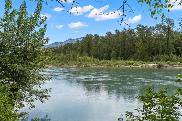 917 Dyer Road, Sultan, WA 98294
