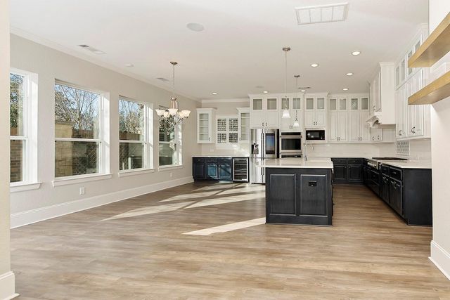 543 Kingston Lane, Shenandoah, TX 77384