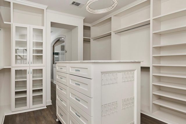 543 Kingston Lane, Shenandoah, TX 77384