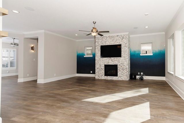 543 Kingston Lane, Shenandoah, TX 77384