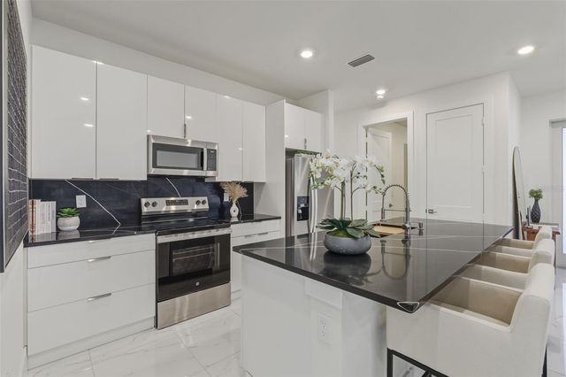 16221 CASHMERE AVENUE, Port Charlotte, FL 33954