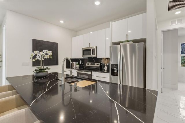 16221 CASHMERE AVENUE, Port Charlotte, FL 33954