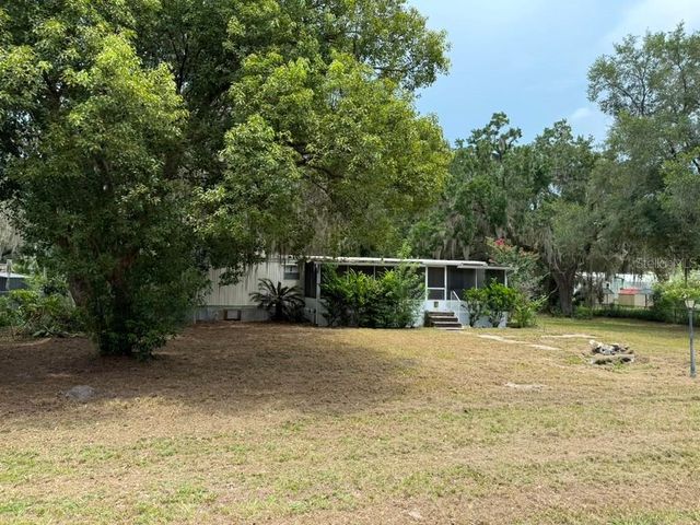 27416 WALNUT AVENUE, Okahumpka, FL 34762
