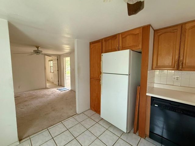 27416 WALNUT AVENUE, Okahumpka, FL 34762