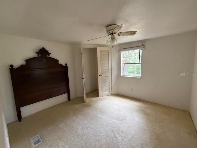 27416 WALNUT AVENUE, Okahumpka, FL 34762