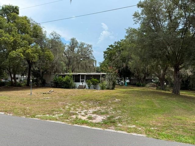 27416 WALNUT AVENUE, Okahumpka, FL 34762