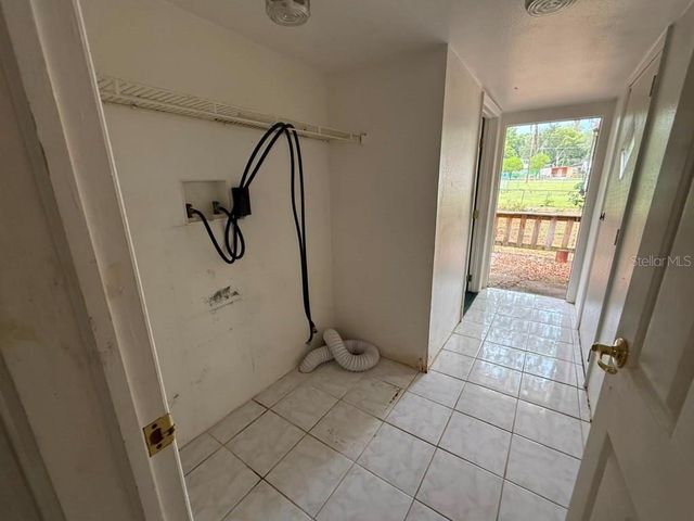 27416 WALNUT AVENUE, Okahumpka, FL 34762