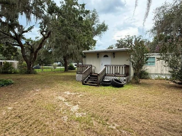 27416 WALNUT AVENUE, Okahumpka, FL 34762