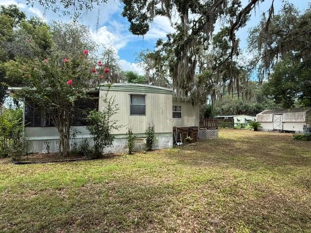 27416 WALNUT AVENUE, Okahumpka, FL 34762