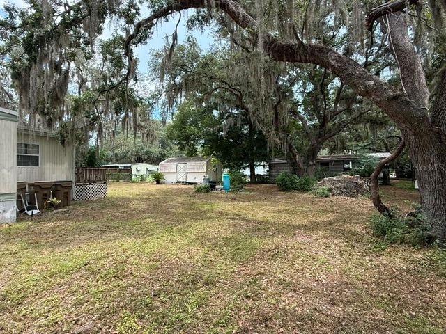27416 WALNUT AVENUE, Okahumpka, FL 34762