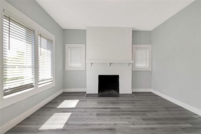 327 SW 20th Street, Fort Lauderdale, FL 33315