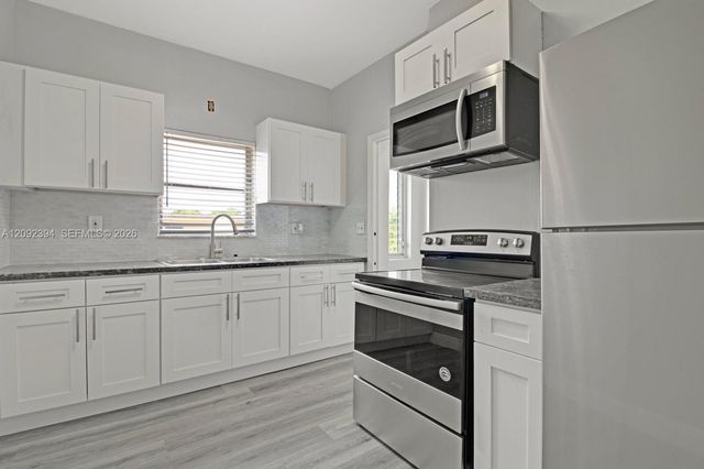 327 SW 20th Street, Fort Lauderdale, FL 33315