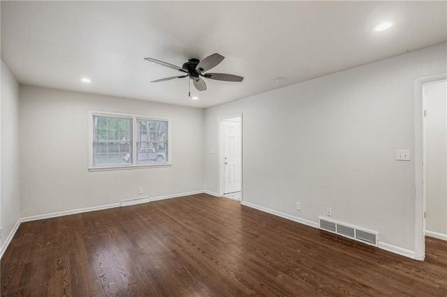 317 E 78th Terrace, Kansas City, MO 64114