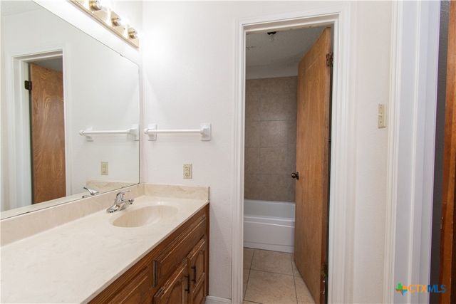 2012 Starlight Drive, Killeen, TX 76543