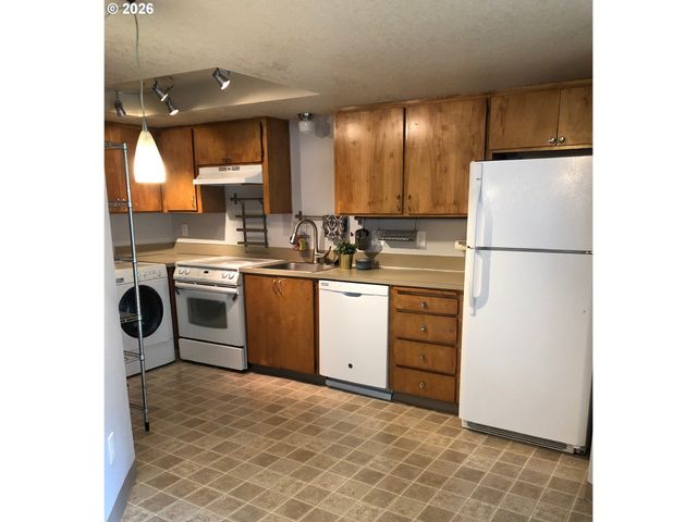 12706 Se 110TH Ct, Clackamas, OR 97015