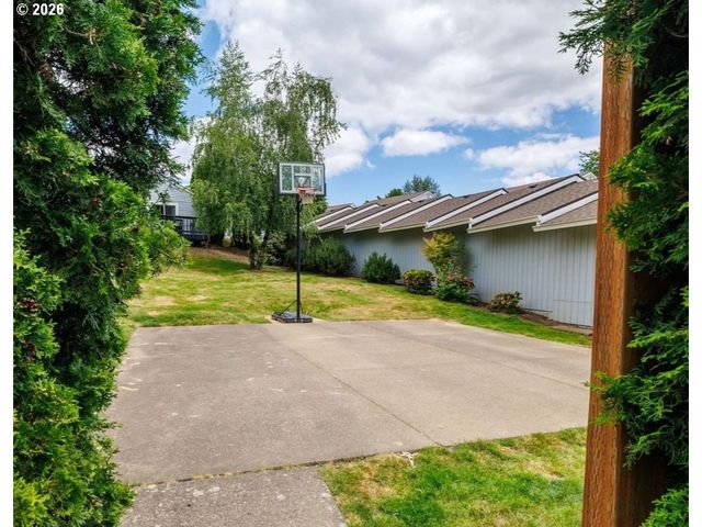 12706 Se 110TH Ct, Clackamas, OR 97015