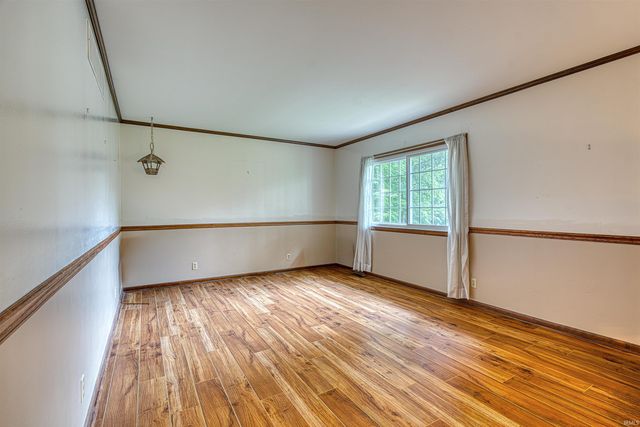 8177 Angel Drive, Newburgh, IN 47630