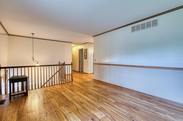 8177 Angel Drive, Newburgh, IN 47630