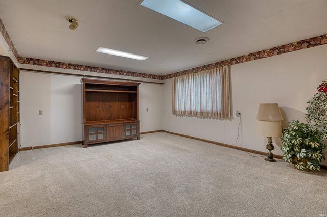 8177 Angel Drive, Newburgh, IN 47630