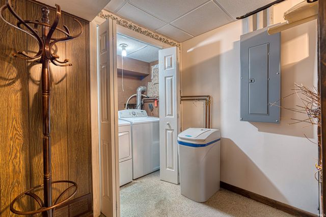 8177 Angel Drive, Newburgh, IN 47630