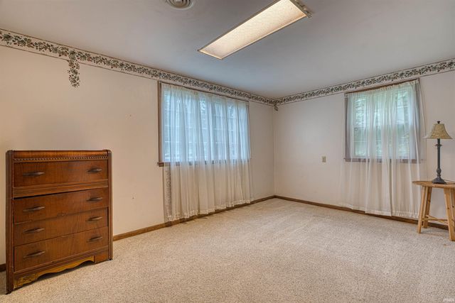 8177 Angel Drive, Newburgh, IN 47630